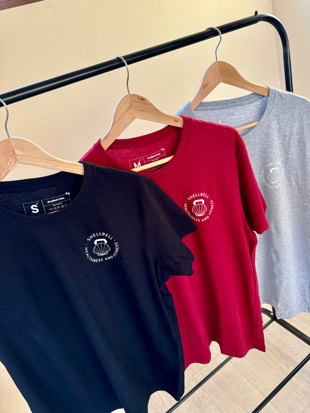 Polera Negra Enjoy the Progress