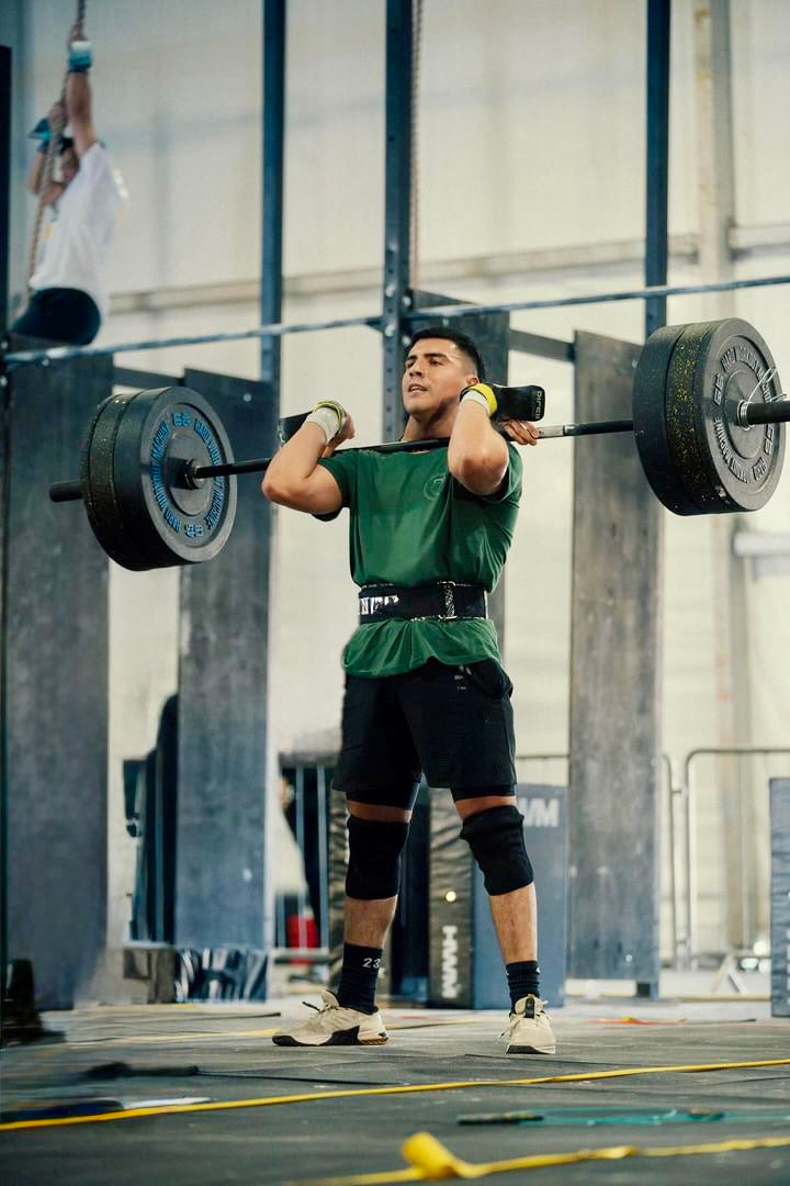 Polera Salto el Cajón – Jump High / Overcome All 💚✨